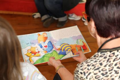 Vorlesezeit auf der Magischen Treppe